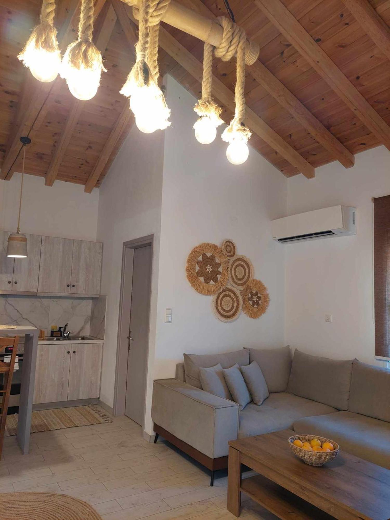 Maya Apartments, Modern And Convenient Apartments With Private Parking Szkiáthosz Kültér fotó
