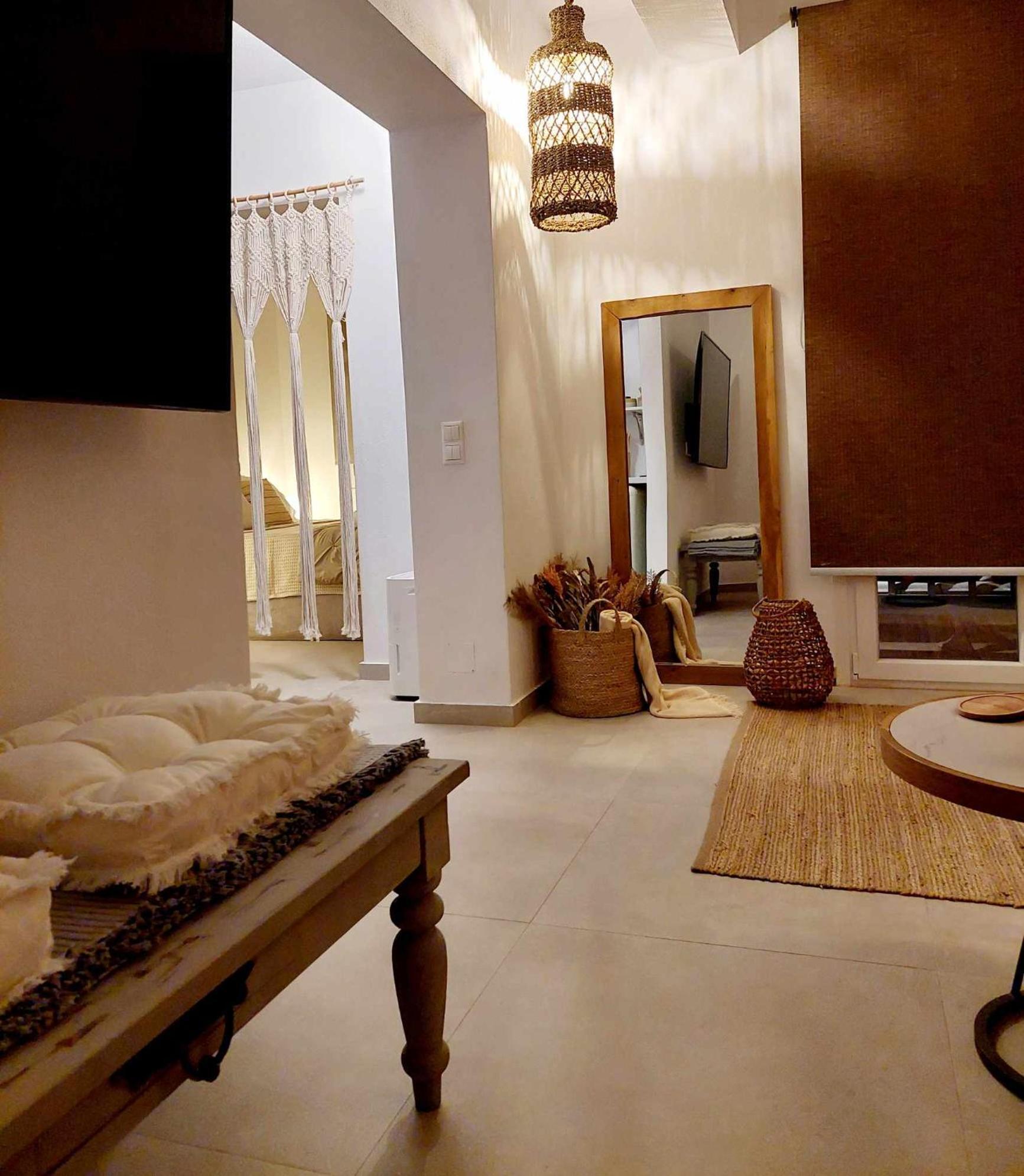 Maya Apartments, Modern And Convenient Apartments With Private Parking Szkiáthosz Kültér fotó